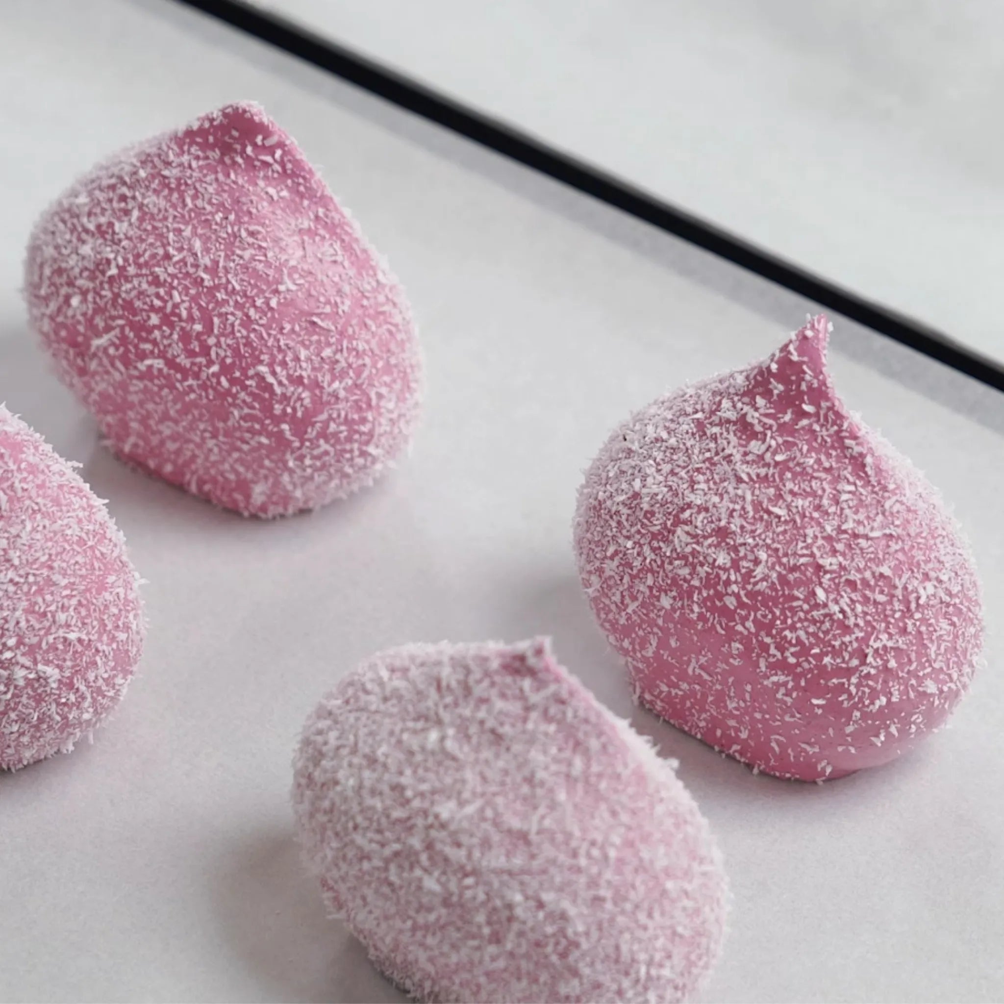 Blackcurrant Cloud Cake by Oleksandr Trofimenkov Video Class