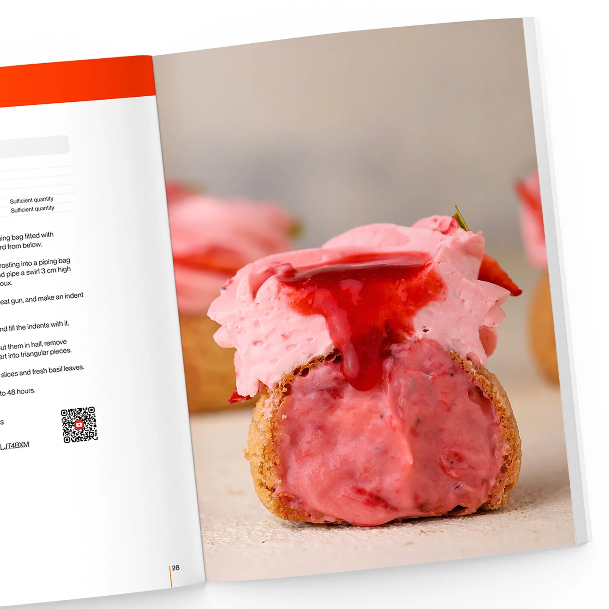 The Big Strawberry Desserts Cookbook: Deliziosi dolcetti alla fragola per ogni occasione
