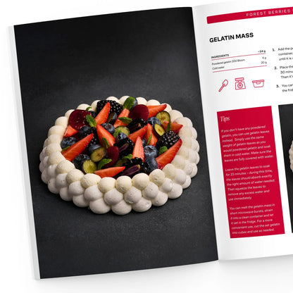 Forest Berries Pavlova dessert
