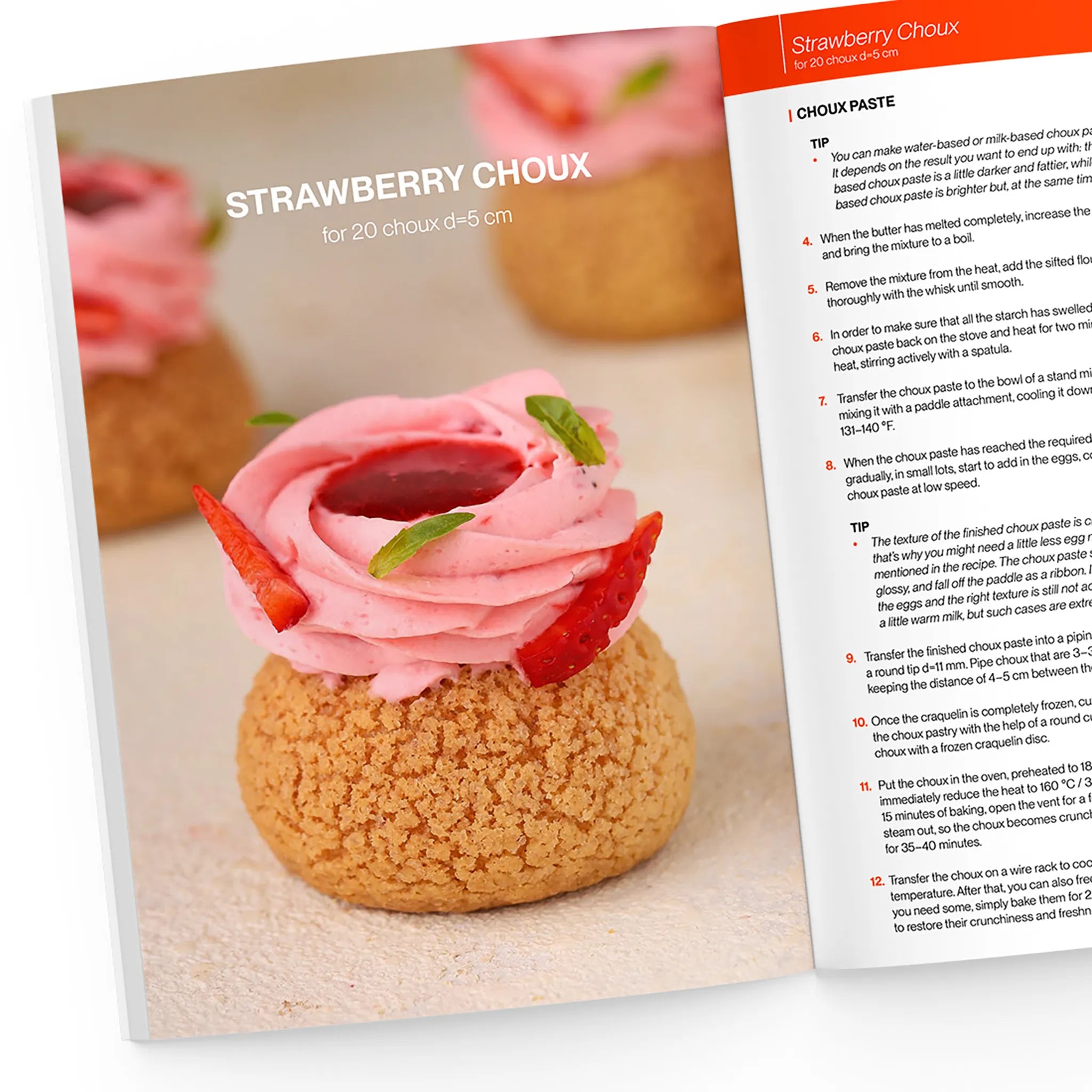 The Big Strawberry Desserts Cookbook: Deliziosi dolcetti alla fragola per ogni occasione 