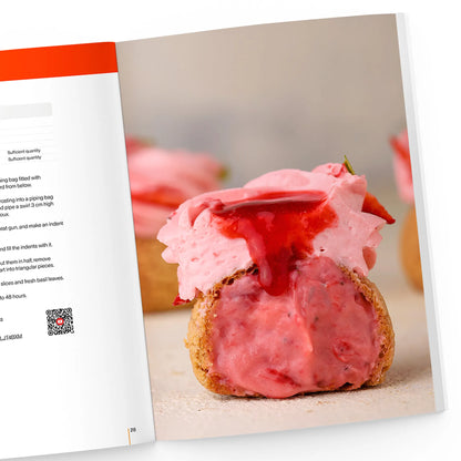 The Big Strawberry Desserts Cookbook: Deliziosi dolcetti alla fragola per ogni occasione 
